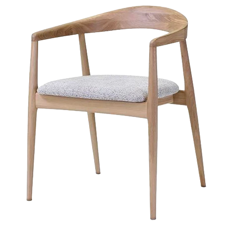 Chaise Pura en chêne naturel et tissu beige.